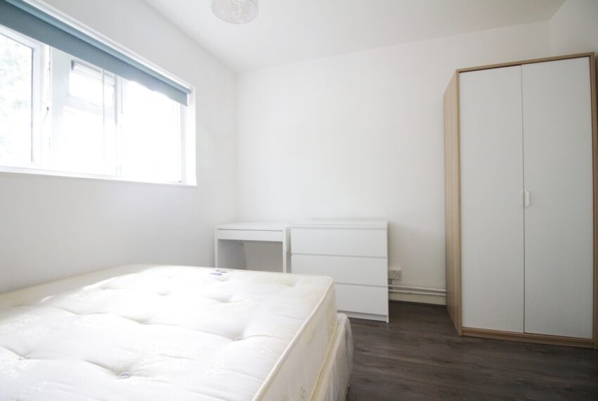 Bedroom (2)